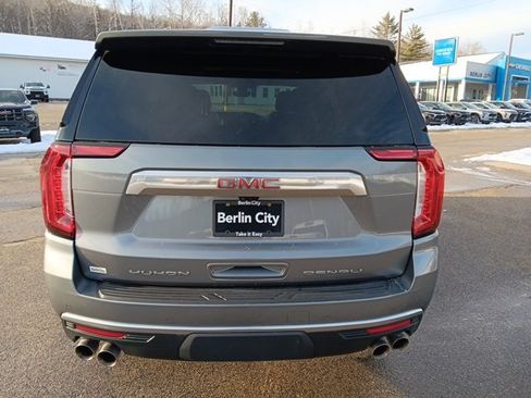 Used 2022 GMC Yukon Denali w/ Denali Premium Package image 26