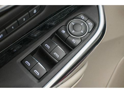 Used 2023 Cadillac XT4 Premium Luxury image 31