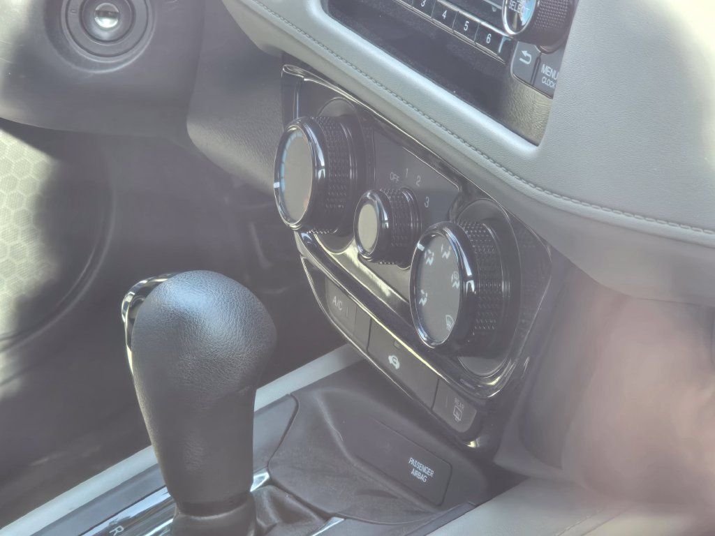 Used 2022 Honda HR-V LX image 16