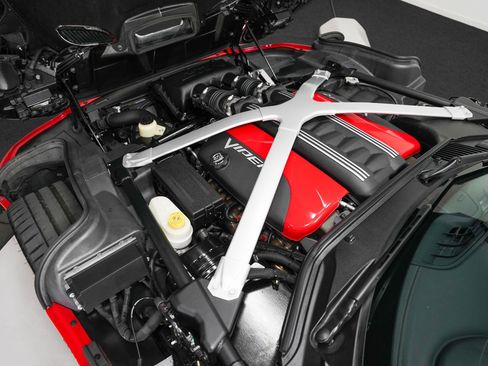 Used 2017 Dodge Viper GTS image 50