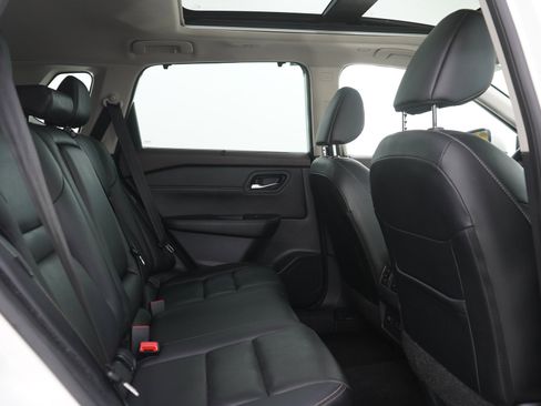 Used 2023 Nissan Rogue SL w/ SL Premium Package AWD/4WD image 12