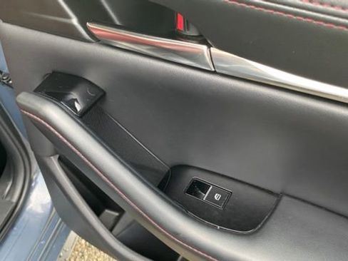 Used 2024 MAZDA MAZDA3 s image 24