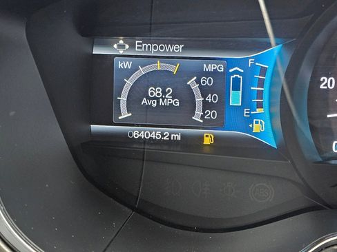 Used 2013 Ford Fusion Energi SE image 5