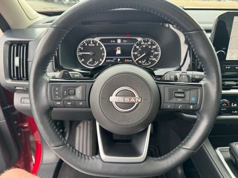 Used 2023 Nissan Pathfinder SL w/ SL Premium Package AWD/4WD image 15