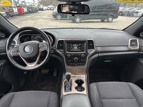 Used 2016 Jeep Grand Cherokee Laredo w/ Quick Order Package 23E image 17