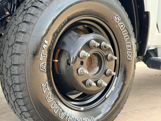 Used 2024 RAM 3500 Tradesman w/ Chrome Appearance Group AWD/4WD image 13