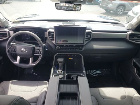 Used 2023 Toyota Tundra Limited AWD/4WD image 15