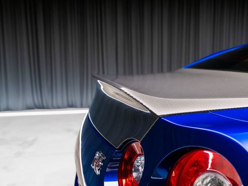 Used 2013 Nissan GT-R Black Edition AWD/4WD image 31