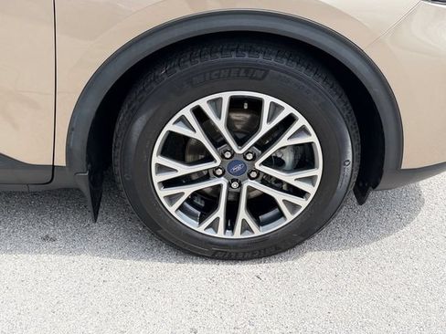 Used 2020 Ford Escape SEL FWD image 10