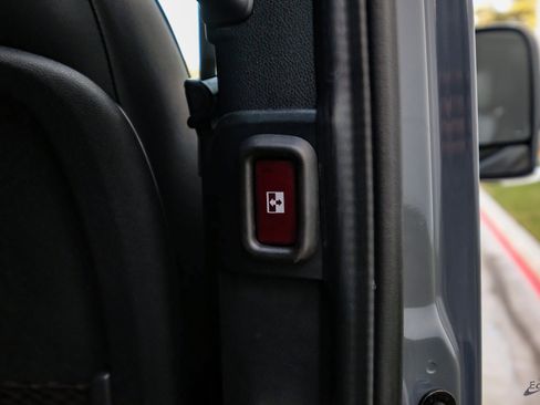 Used 2025 Mercedes-Benz Sprinter 3500 image 69