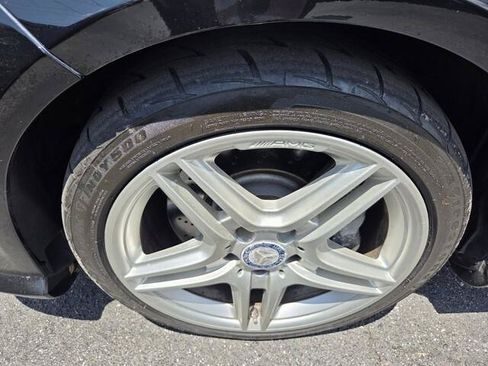 Used 2011 Mercedes-Benz E 550 Sedan image 24