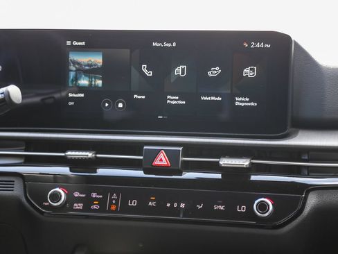 Certified 2026 Kia Sportage X-Line w/ X-Line Premium Package AWD/4WD image 13
