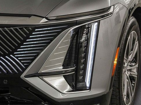 Used 2026 Cadillac Lyriq Premium Luxury image 21