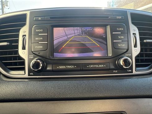 Used 2017 Kia Sportage LX image 19