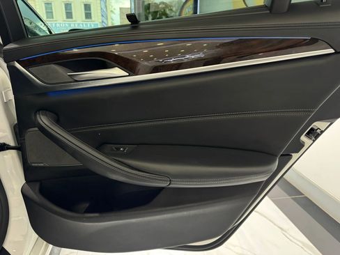 Used 2019 BMW M550i xDrive w/ Premium Package AWD/4WD image 27