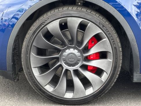 Used 2022 Tesla Model Y Performance AWD/4WD image 41