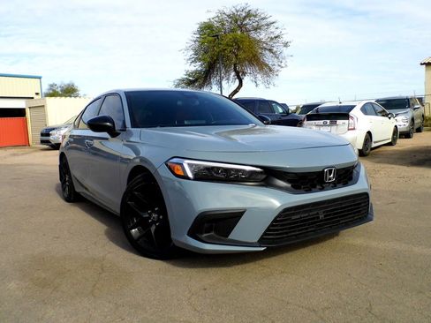 Used 2024 Honda Civic Sport image 4