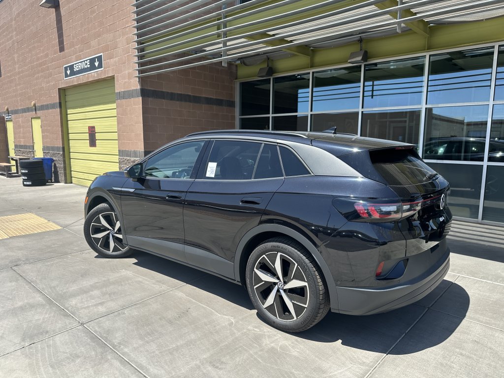 Used 2023 Volkswagen ID.4 S RWD image 4