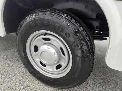 Used 2022 Ford F250 XL w/ Power Equipment Group image 25