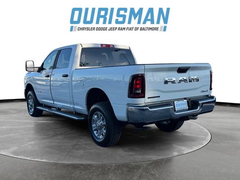 Used 2025 RAM 2500 Big Horn AWD/4WD image 4