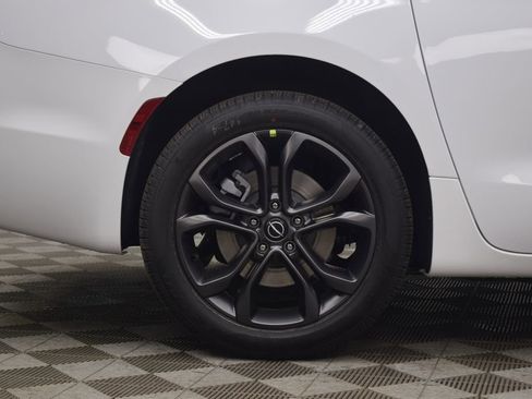 New 2026 Chrysler Pacifica Select AWD/4WD image 9