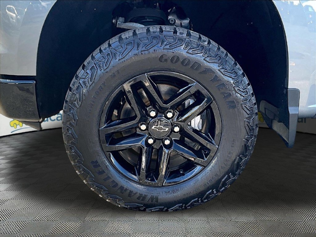 Used 2024 Chevrolet Silverado 1500 Custom Trail Boss AWD/4WD image 7