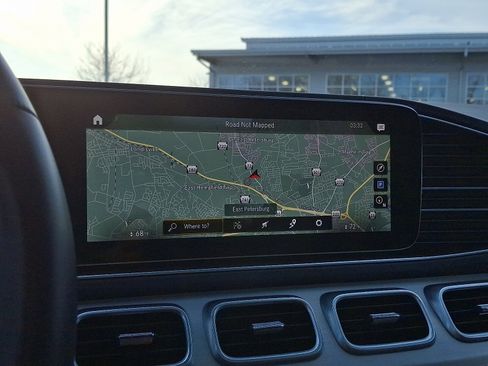 Certified 2022 Mercedes-Benz GLE 580 4MATIC w/ Night Package image 18