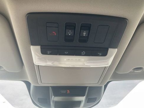 Certified 2023 Nissan Rogue SL w/ SL Premium Package AWD/4WD image 17
