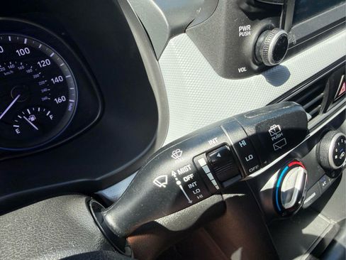 Used 2019 Hyundai Kona SE AWD/4WD image 28