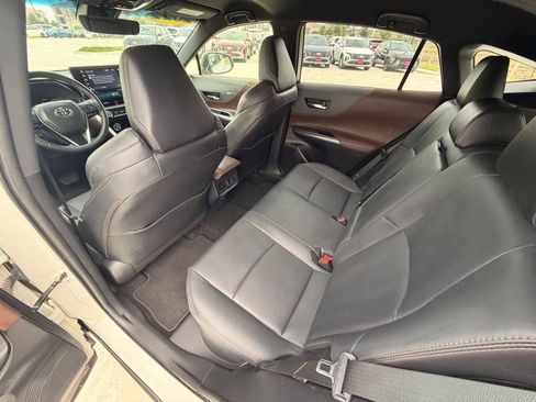 Used 2022 Toyota Venza XLE AWD/4WD image 22