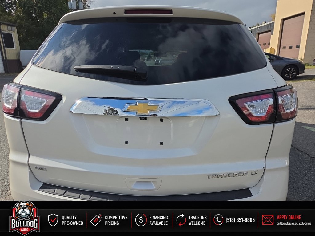 Used 2015 Chevrolet Traverse LT w/ Style and Technology Package AWD/4WD image 7