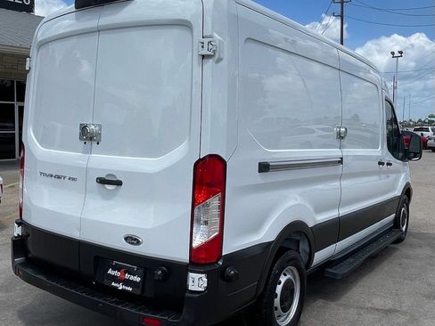 Used 2019 Ford Transit 250 148 Medium Roof RWD image 3