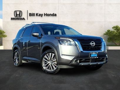 Used 2023 Nissan Pathfinder SL w/ SL Premium Package