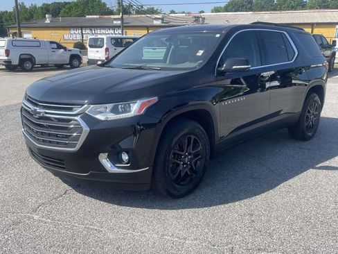 Used 2020 Chevrolet Traverse LT FWD image 9