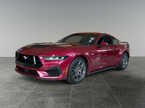 Used 2025 Ford Mustang GT Premium w/ GT Performance Package RWD image 4
