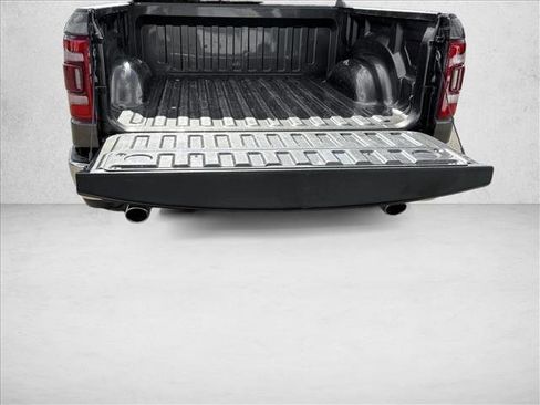 Used 2024 RAM 1500 Laramie AWD/4WD image 8