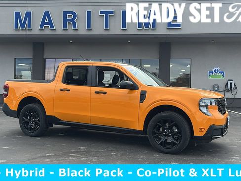 New 2026 Ford Maverick XLT w/ Equipment Group 301A AWD/4WD image 8
