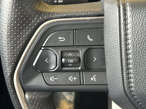 Certified 2025 Toyota 4Runner SR5 image 29