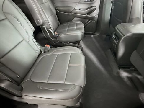 Used 2023 Chevrolet Traverse RS AWD/4WD image 40