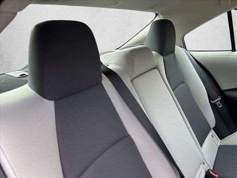 Certified 2025 Toyota Corolla LE FWD image 21