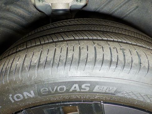 Used 2024 Kia EV9 GT-Line AWD/4WD image 38