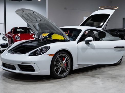 Used 2019 Porsche 718 Cayman S image 33