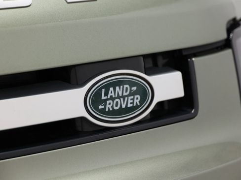 Used 2022 Land Rover Defender 110 SE image 92