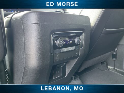 Used 2025 Chevrolet Suburban Z71 AWD/4WD image 20