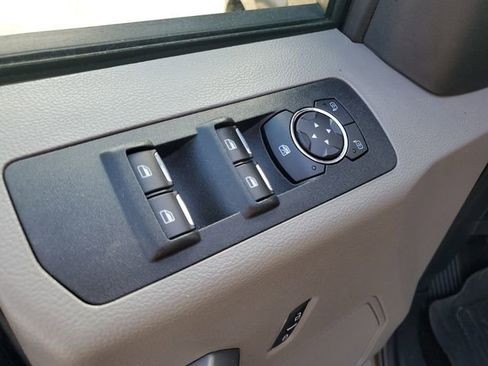 Used 2019 Ford F150 XLT w/ Equipment Group 302A Luxury image 9