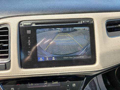 Used 2016 Honda HR-V EX image 19