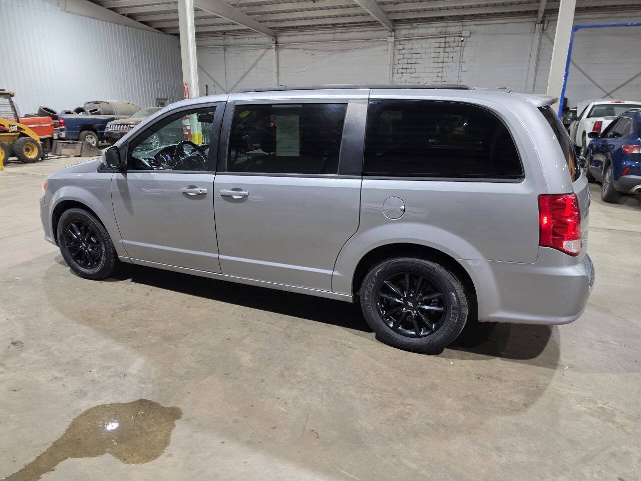 Used 2019 Dodge Grand Caravan GT FWD image 7