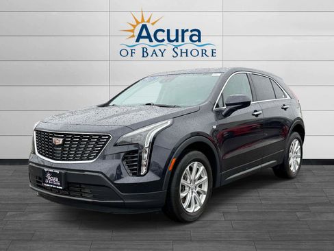 Used 2023 Cadillac XT4 Luxury w/ Cold Weather Package AWD/4WD image 1