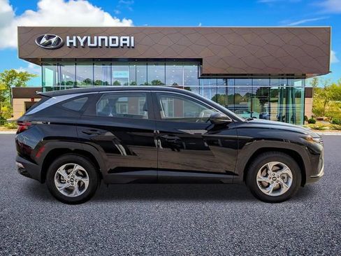 Used 2023 Hyundai Tucson SE FWD image 5