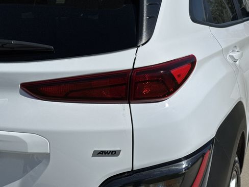 Used 2023 Hyundai Kona SEL w/ Cargo Package AWD/4WD image 11